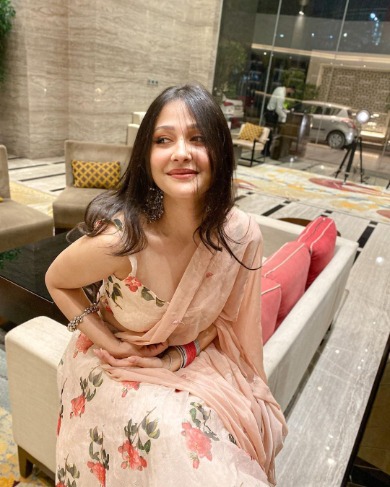 Gurgaon Call Girl